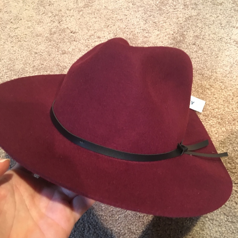 Maroon hat